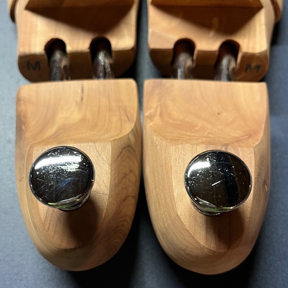 Wooden Shoe Stretchers/Trees - Picture 4 of 10